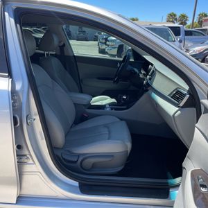 صورة مصغرة 33 لـ 2016 KIA OPTIMA EX