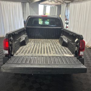 صورة 38 لـ 2018 Toyota TACOMA SR