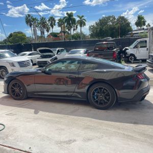 صورة 3 لـ 2024 FORD MUSTANG DARK HORSE
