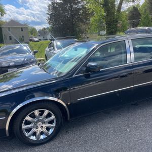 CADILLAC DTS BASE - 2