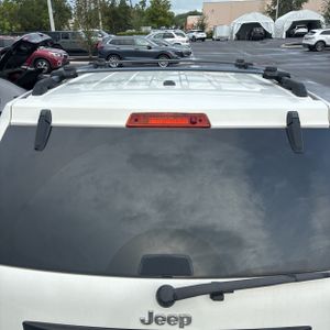 2009 JEEP GRAND CHEROKEE LAREDO — миниатюра 16
