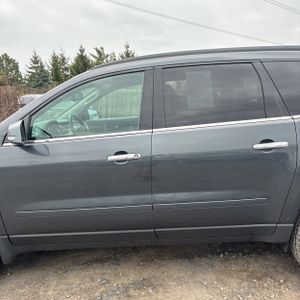 CHEVROLET TRAVERSE LT - 4