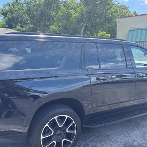 CHEVROLET SUBURBAN RST - 9