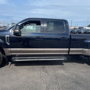 FORD F-350 SUPER DUTY LARIAT - 4