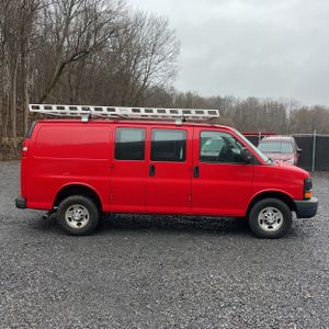 CHEVROLET EXPRESS 2500 - 10