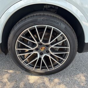صورة مصغرة 17 لـ 2022 Porsche CAYENNE