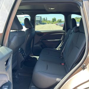2025 Subaru FORESTER PREMIUM 缩略图 34