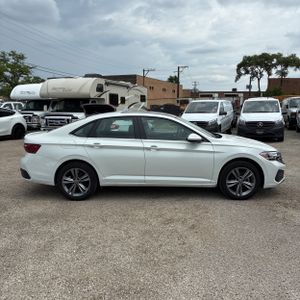 2023 Volkswagen JETTA SE photo 10