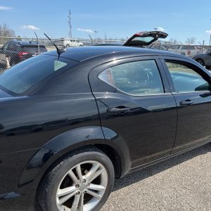 DODGE AVENGER SXT - 9