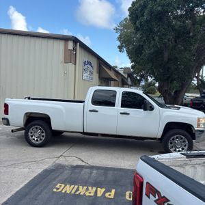 CHEVROLET SILVERADO - 10