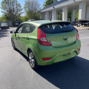 HYUNDAI ACCENT SE - 5