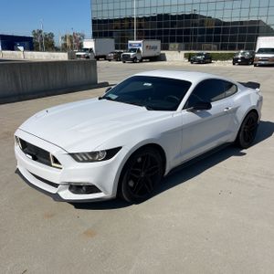 FORD MUSTANG GT - 1