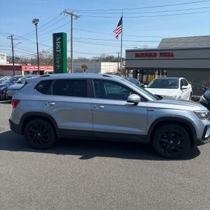 VOLKSWAGEN TAOS SE 4MOTION - 10