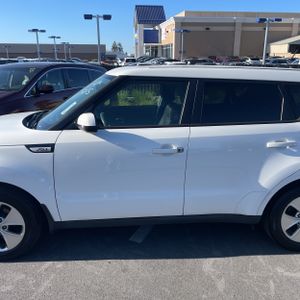 KIA SOUL BASE - 4