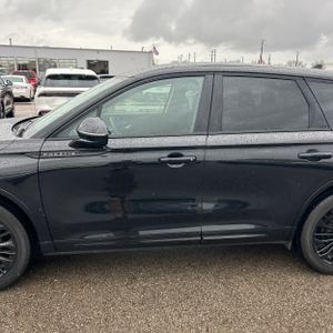 LINCOLN CORSAIR PREMIERE - 4