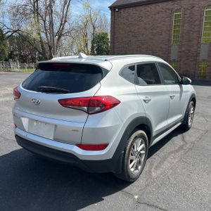 HYUNDAI TUCSON SEL PLUS - 8