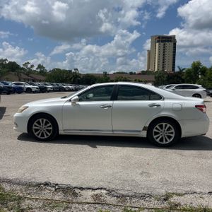 صورة 3 لـ 2011 Lexus ES 350 BASE