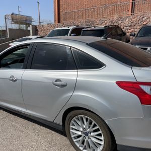 FORD FOCUS TITANIUM - 6