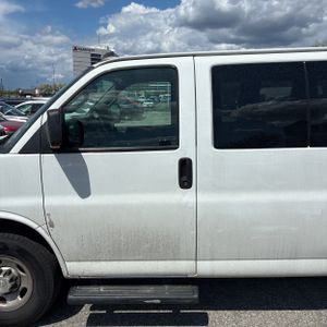 CHEVROLET EXPRESS LS 3500 - 4