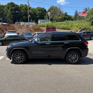 صورة 3 لـ 2017 JEEP GRAND CHEROKEE LIMITED