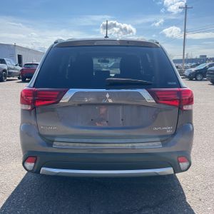 MITSUBISHI OUTLANDER SEL - 7