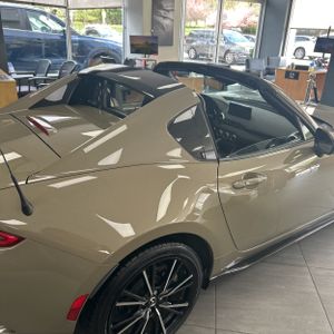 MAZDA MX-5 MIATA RF GRAND TOURING - 9