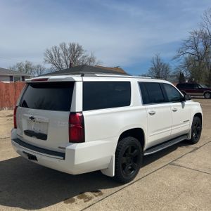 CHEVROLET SUBURBAN LTZ - 8