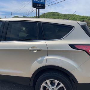 FORD ESCAPE SE - 6