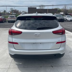 HYUNDAI TUCSON VALUE - 7