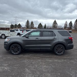 FORD EXPLORER XLT - 3