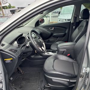 2013 Hyundai TUCSON GLS thumbnail 32