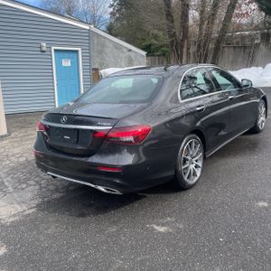 MERCEDES-BENZ E-CLASS - 8