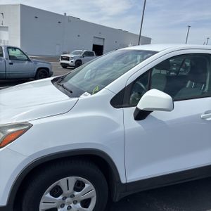 CHEVROLET TRAX LS - 2