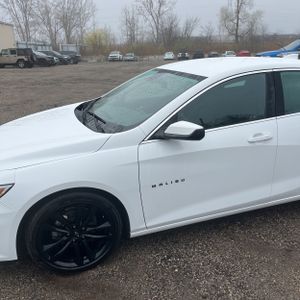 CHEVROLET MALIBU 1LT - 2