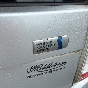 2011 Toyota PRIUS TWO — миниатюра 23