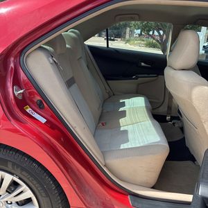 2012 Toyota CAMRY LE thumbnail 35