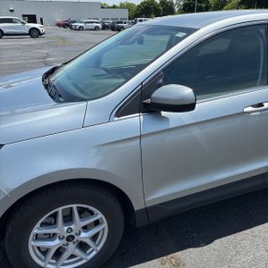 FORD EDGE SEL - 2