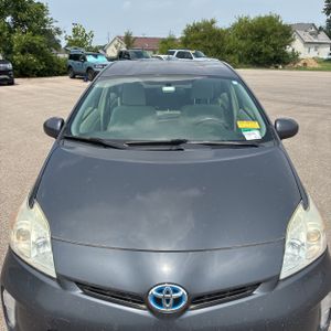صورة مصغرة 15 لـ 2015 Toyota PRIUS THREE