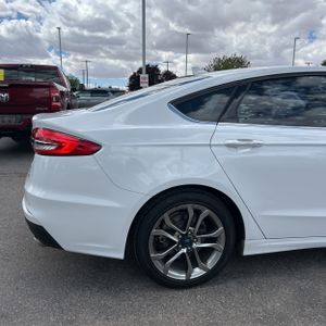 FORD FUSION SEL - 9
