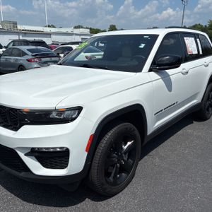 صورة 2 لـ 2023 JEEP GRAND CHEROKEE LIMITED