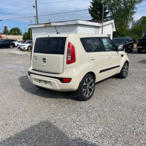 KIA SOUL + - 8