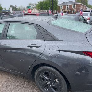 HYUNDAI ELANTRA SEL - 5