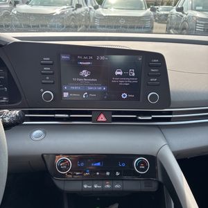 صورة مصغرة 36 لـ 2023 Hyundai ELANTRA SEL
