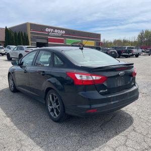 FORD FOCUS SE - 5