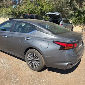 صورة 6 لـ 2025 Nissan ALTIMA SV