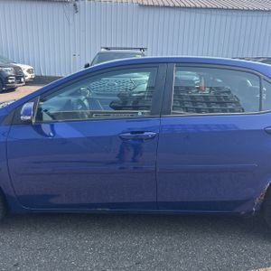 2017 Toyota COROLLA SE 照片 4