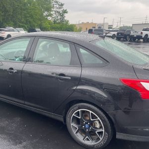 FORD FOCUS SE - 6