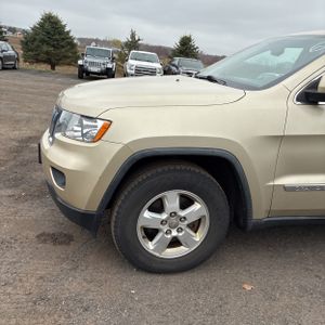 JEEP GRAND CHEROKEE LAREDO - 2