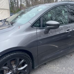 CHRYSLER PACIFICA TOURING - 2