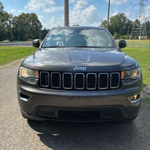 2017 JEEP GRAND CHEROKEE LAREDO — фото 14